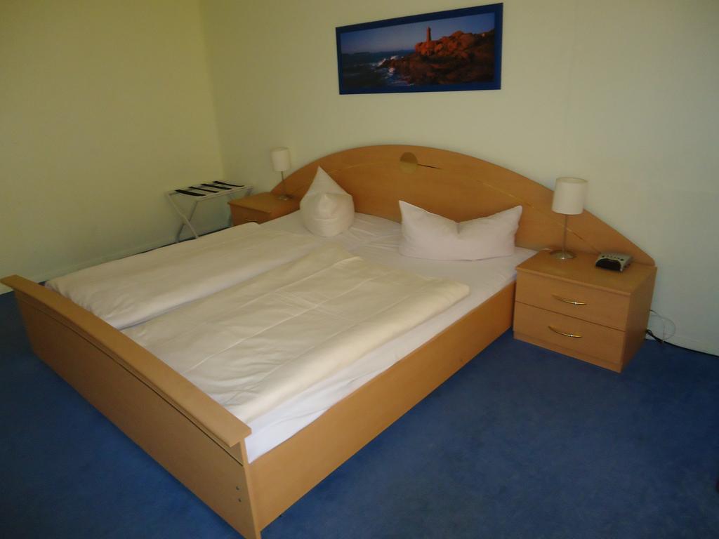 Hotel Hotel Kubrat Am Checkpoint Charlie Berlim