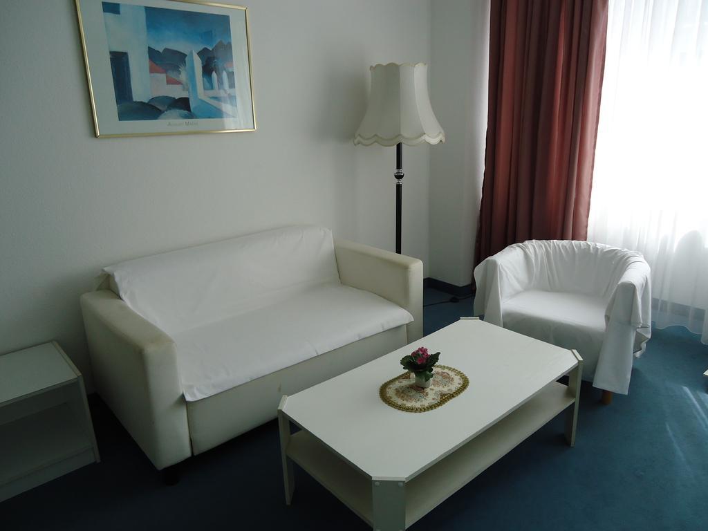 Hotel Hotel Kubrat Am Checkpoint Charlie Berlim
