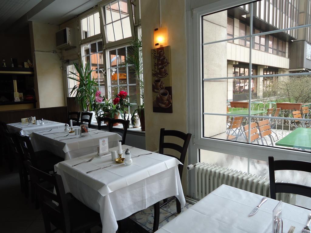 Hotel Kubrat Berlin Mitte 3*