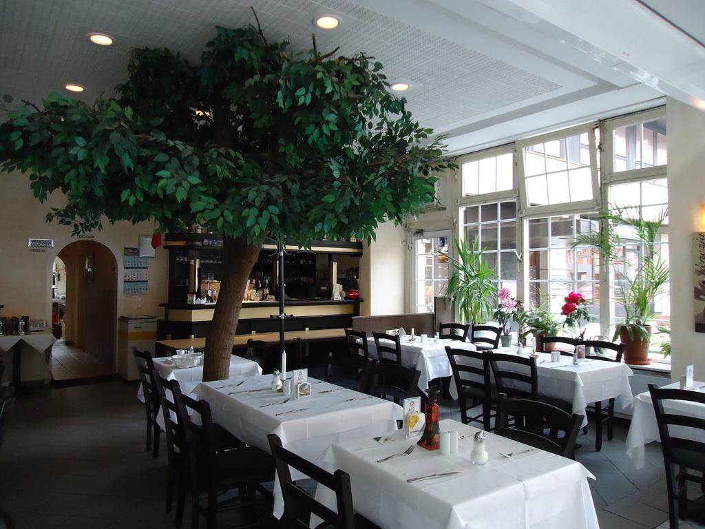 Hotel Kubrat Berlin Mitte Hotel 3*